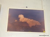 (LWALL) CLOUD DURING SUNSET PHOTO; PRINT OF A PHOTO OF CLOUDS DURING A STORM OR SUNSET, HAS A