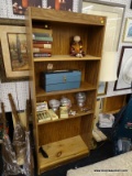 (BWALL) BOOKSHELF; WOOD GRAIN BOOKSHELF WITH ADJUSTABLE SHELVING. COMES WITH 6 SHELVES, 2 THAT MATCH