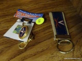 (BWALL) UNIVERSITY OF VIRGINIA PURSE KEY FINDER AND RIBBON KEYCHAIN; BRASS PURSE HOOK KEY FINDERS