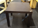 (R3) DHP PARSONS MODERN END TABLE; WOODGRAIN END TABLE WITH BLOCK LEGS AND AN ESPRESSO FINISH.