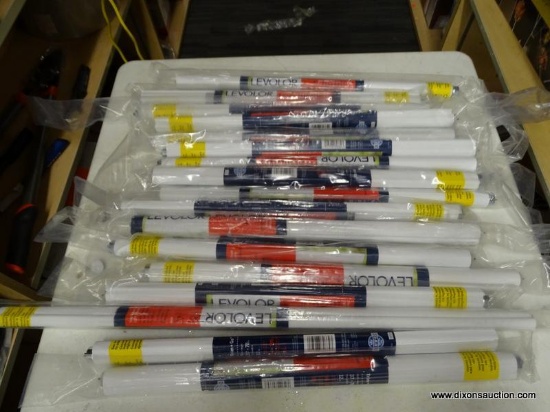 (R6) LOT OF LEVOLOR VINYL ROLLER SHADES; 17 PIECE LOT TO INCLUDE 16 LEVOLOR TRIM+GO WHITE LIGHT