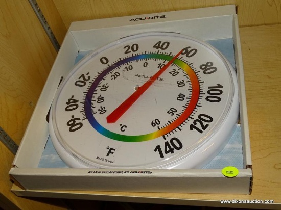 (R8) ACCURITE OUTDOOR THERMOMETER. ROUND, EASY TO READ THERMOMETER WITH A RAINBOW RING DESIGN.