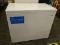 (R2) MIDEA 8.8-CU FT MANUAL DEFROST CHEST FREEZER WHITE. GARAGE READY. MODEL NO. MRC09M4AWW.