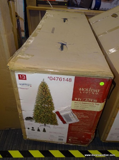 (R1) HOLIDAY LIVING 9-FT PRE-LIT ROBINSON FIR ARTIFICIAL CHRISTMAS TREE WITH 700 CONSTANT WHITE