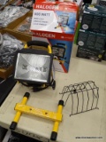 (R3) UTILITECH 500-WATT HALOGEN STAND WORK LIGHT. MODEL NO. MPL1025-C500K9030. COMES IN BOX.