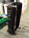 (R3) OMNI HEAT 1500-WATT OIL-FILLED RADIANT FLAT PANEL ELECTRIC SPACE HEATER. MODEL NO. CYWE08-7.