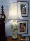 PAIR OF ORIENTAL TABLE LAMPS; SET OF 2 HAND PAINTED, VASE SHAPED, CREAM COLORED TABLE LAMPS WITH