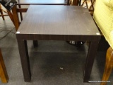 (R1) DHP PARSONS MODERN END TABLE; WOODGRAIN END TABLE WITH BLOCK LEGS AND AN ESPRESSO FINISH.