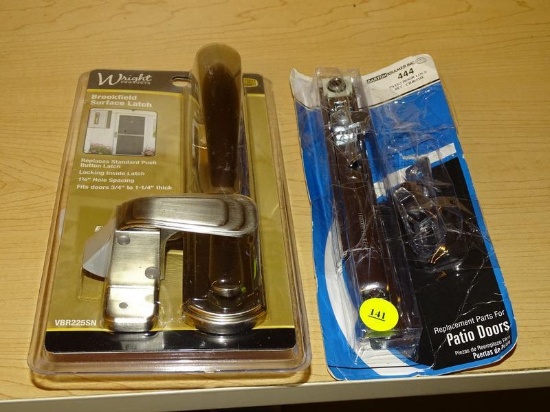 (R5) 2 PIECE LOT TO INCLUDE A BARTON KRAMER PATIO DOOR LOCK SET IN CHROME AND A WRIGHT PRODUCTS