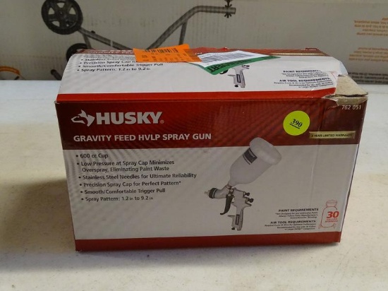 (R9) HUSKY SPRAY GUN CUP; GRAVITY FEED HVLP SPRAY GUN 600CC CUP. ITEM CODE 762051. COMES IN OPEN