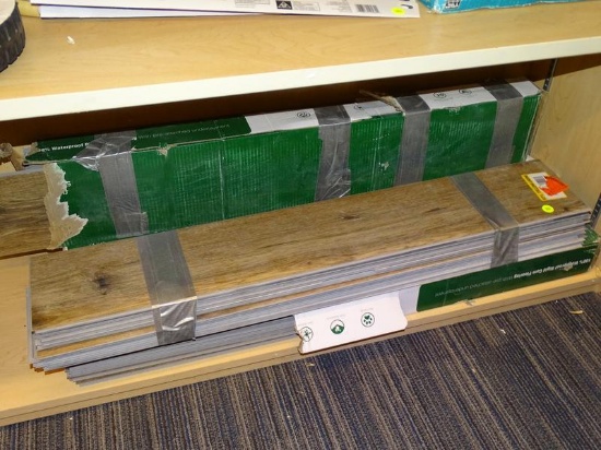 (R9) LOT OF MSI VINYL FLOORING PANELS; FOUR 16-PIECE PACKAGES OF DEVON OAK 6 IN X 36 IN RIGID CORE