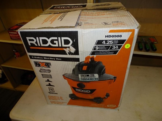 (R4) RIDGID 9 GALLON WET/DRY VAC WITH 4.25 HP. MODEL NO. HD0900. COMES IN DAMAGED BOX.