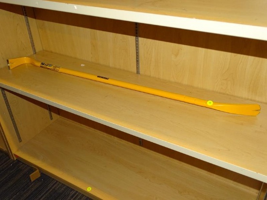 (R2) DEWALT WRECKING BAR; 42 IN WRECKING BAR WITH A POINTED END AND PRYING END.