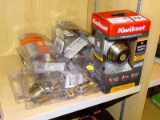 (R6) LOT O KWIKSET DOOR KNOB KITS; 5 PIECE LOT TO INCLUDE AN ANTIQUE BRASS DEADBOLT WITH A KEY ON