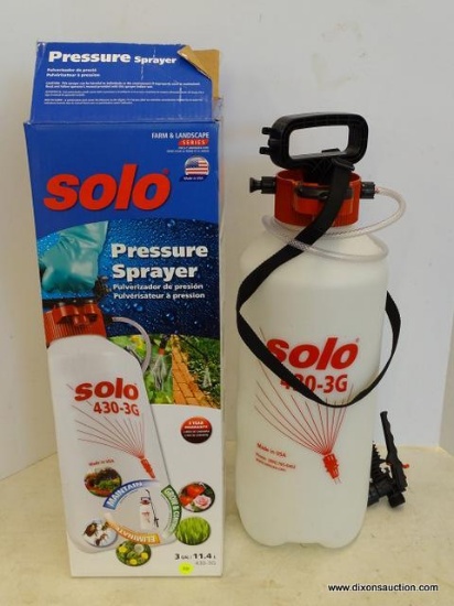 (WINDOW) SOLO PRESSURE SPRAYER; 3 GALLON PLASTIC PRESSURE SPRAYER WITH SHOULDER STRAP. ITEM CODE