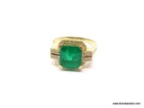 14K EMERALD AND DIAMOND RING; BEAUTIFUL LADIES 14K YELLOW GOLD AND SQUARE CUT EMERALD RING WITH