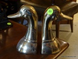 (DEN) PAIR OF BRASS DUCK HEAD BOOKENDS.