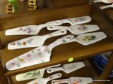 (R2) LOT OF PORCELAIN PIE SERVERS; 6 PIECE LOT OF DECORATIVE FLORAL PIE SERVERS TO INCLUDE 5