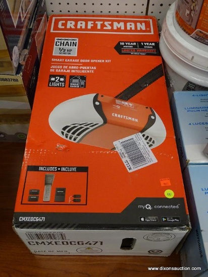 (R6) CRAFTSMAN 1/2 HP CHAIN DRIVE GARAGE DOOR OPENER KIT; MODEL #CMXEOCG471. COMES IN ORIGINAL BOX,