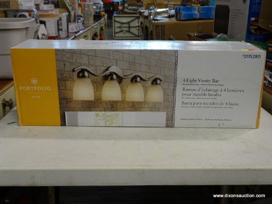 (R5) PORTFOLIO PACES 4-LIGHT NICKEL MODERN/CONTEMPORARY VANITY LIGHT; ITEM # 115280 MODEL #93240.