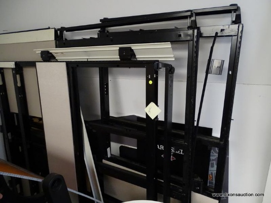 (OFC3) BLACK METAL WHITE BOARD STRUCTURE FOR PRINTING PRESS.