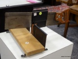 (R2) MITRE BOX; MITRE BOX WITH SAW