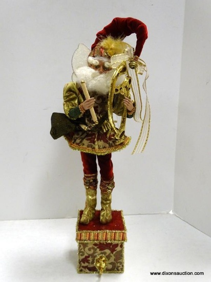 (BR) MARK ROBERTS "CANTERBURY SQUIRE FAIRY" STOCKING HOLDER. MODEL NO. 51-76036. MEASURES ABOUT 21"