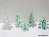 (BWALL) LOT OF [5] GLASS CHRISTMAS TREES TO INCLUDE 4 TREES WITH A GREEN COLOR AND A CLEAR GLASS