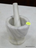 (TABLES) WHITE MARBLE MORTAR AND PESTLE. MORTAR MEASURES 4