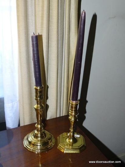 (LR) VIRGINIA METALCRAFTERS COLONIAL WILLIAMSBURG BRASS CANDLESTICKS; 2 PIECE LOT TO INCLUDE A 9"