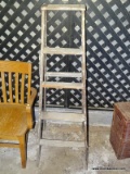 (GARAGE) 4' WOODEN STEP LADDER.