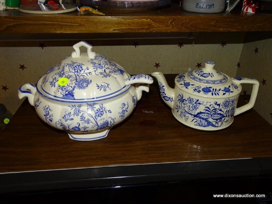(KIT) TUREEN AND TEA POT; 2 PCS. OF DELFT STYLE PORCELAIN- GIFT IDEAS CREATIONS SOUP TUREEN WITH