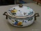 (R2) VINTAGE ENAMEL COOKING POT; CREAM COLORED, FLORAL PATTERNED ENAMEL COOKING POT WITH LID AND