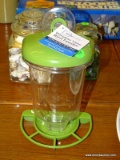 (R3) MAINSTAYS WINDOW VIEW BIRD FEEDER. HAS A SUCTION CUP WINDOW MOUNT AND HOLDS UP TO 1 LB OF SEED.