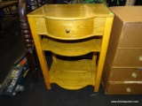 (R5) PHILCO CD/TURNTABLE WOODEN STAND; OAK GRAIN TABLE WITH A SINGLE DRAWER AND 2 LOWER SHELVES.