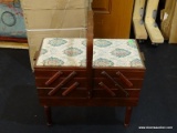 (R6) VINTAGE EXPANDING SEWING BOX; RED STAINED OAK, EXPANDING SEWING BOX WITH AN UPHOLSTERED TOP AND