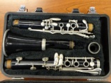 YAMAHA NIPPON GAKKI CLARINET IN CASE. NEEDS TO BE SERVICED.