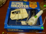 (R2) WEAR-EVER DOUBLE BARREL SUPER SHOOTER ELECTRIC COOKIE, CANAPE, & CANDY MAKER.