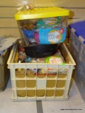 LOT OF ASSORTED FAST FOOD COLLECTIBLE TOYS; INCLUDES TOYS FROM MCDONALDS, BURGER KING, KFC, ETC.