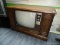 (BWALL) VINTAGE PHILCO SOLID STATE TV IN MID CENTURY MODERN CABINET. MEASURES 47