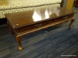 (R2) ETHAN ALLEN QUEEN ANNE COFFEE TABLE; WALNUT, RECTANGULAR COFFEE TABLE WITH 2-DRAWERS (BRASS