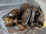 (R2) BAG LOT OF CURTAIN HOOKS AND FINIALS.