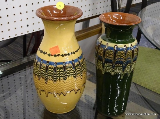 (R1) PAIR OF BULGARIA VASES; 2 PIECE LOT OF BULGARIAN POTTERY ART VASES TO INCLUDE A GREEN VASE AND