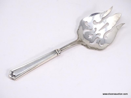 UNMARKED STERLING HANDLED SERVING FORK. MEASURES APPROX. 8-1/2" LONG. WEIGHS APPROX. 0.50 TROY OZ.
