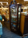 MAHOGANY CHIPPENDALE ONE DOOR CORNER CABINET WITH LIGHTED HUTCH, MIRRORED BACK, AND 4 GLASS SHELVES.