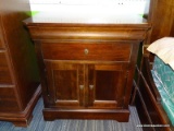 (R3) CHARLISLE COLLECTION DARK WOOD ONE DRAWER NGHTSTAND WITH CABINET BOTTOM. SHIELD STYLE PULLS.