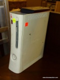 (R4) ORIGINAL XBOX 360 WHITE VIDEO GAME CONSOLE. MADE BY MICROSOFT. COMES WITH REMOVABLE HALO 3 HARD