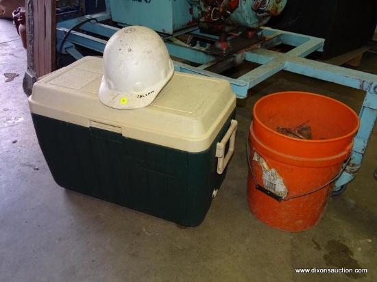 MISCELLANEOUS LOT TO INCLUDE GREEN COLEMAN COOLER, WHITE CONSTRUCTION HARD HAT, 5 GAL BUCKET FILLED