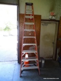 WARNER HEAVY DUTY 10' ALUMINUM LADDER.