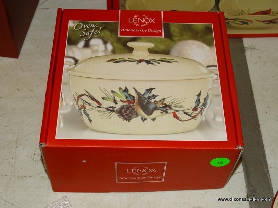 (LR) MISCELL LENOX PORCELAIN LOT; LOT INCLUDES 3 ITEMS NEW IN BOXES- CAT CHRISTMAS ORNAMENT,